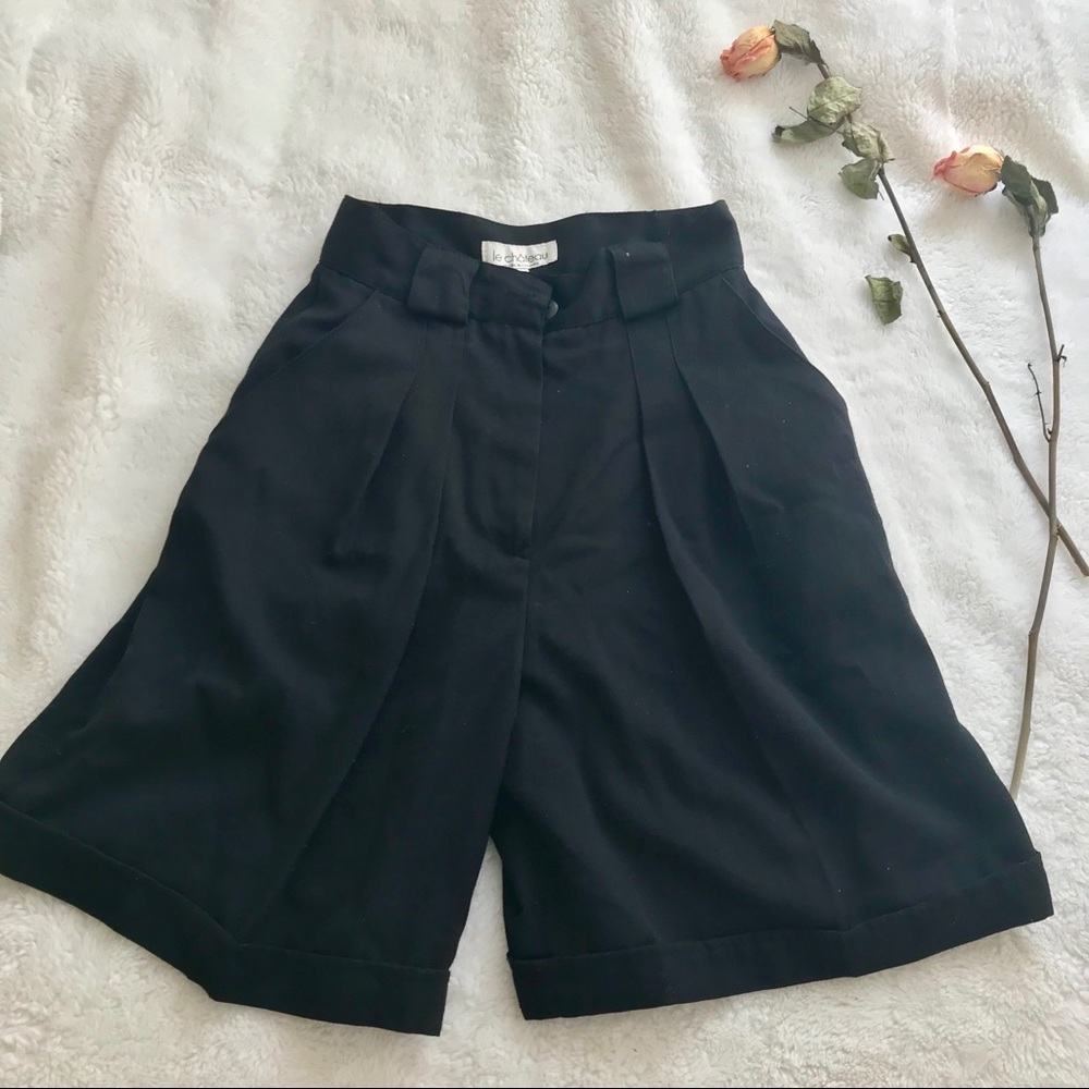 Le Chateau high waist shorts